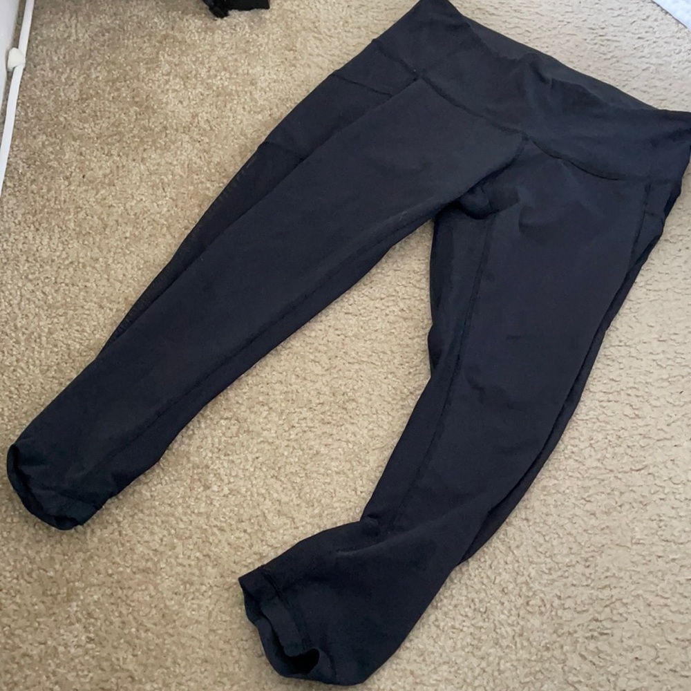 Lululemon Cropped Leggings w Panels